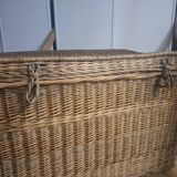 Wicker travel trunk