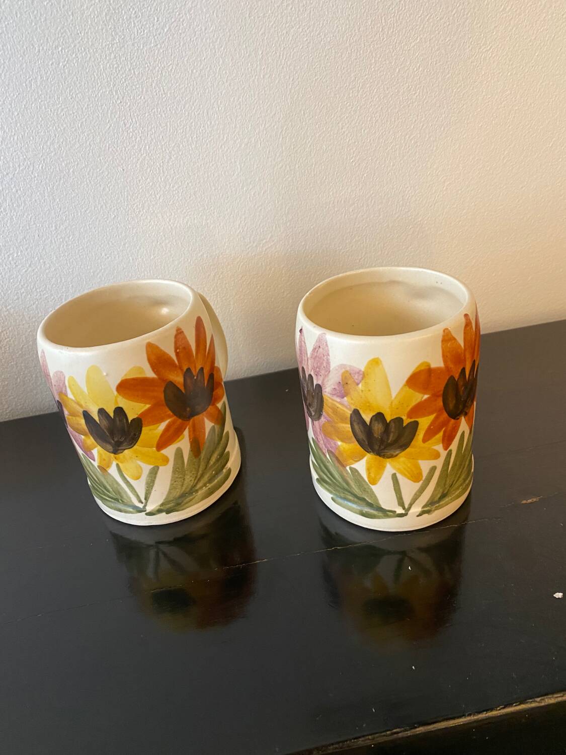 Set of 4 vintage 1970s flower stoneware mugs