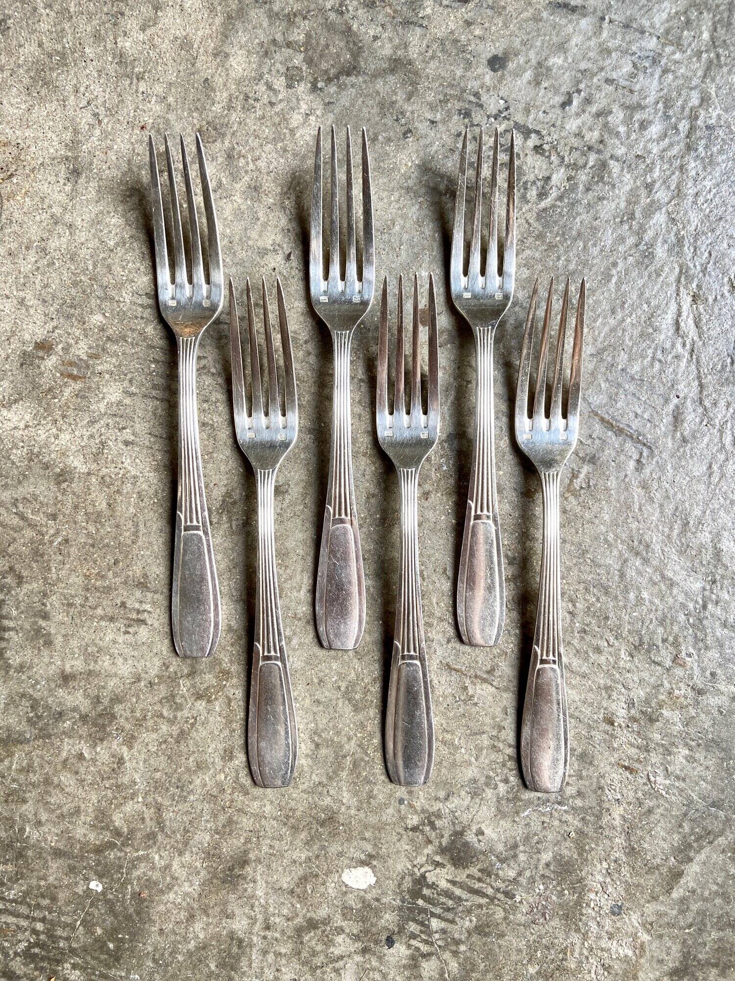 6 silver metal forks