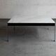 Table basse par Kho Liang Ie
