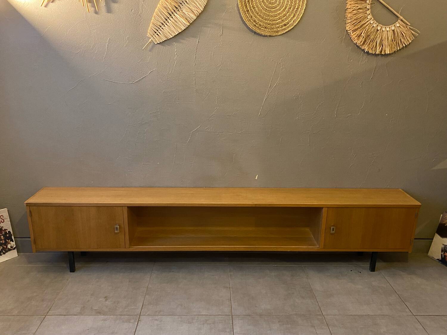 Vintage sideboard (shallow)