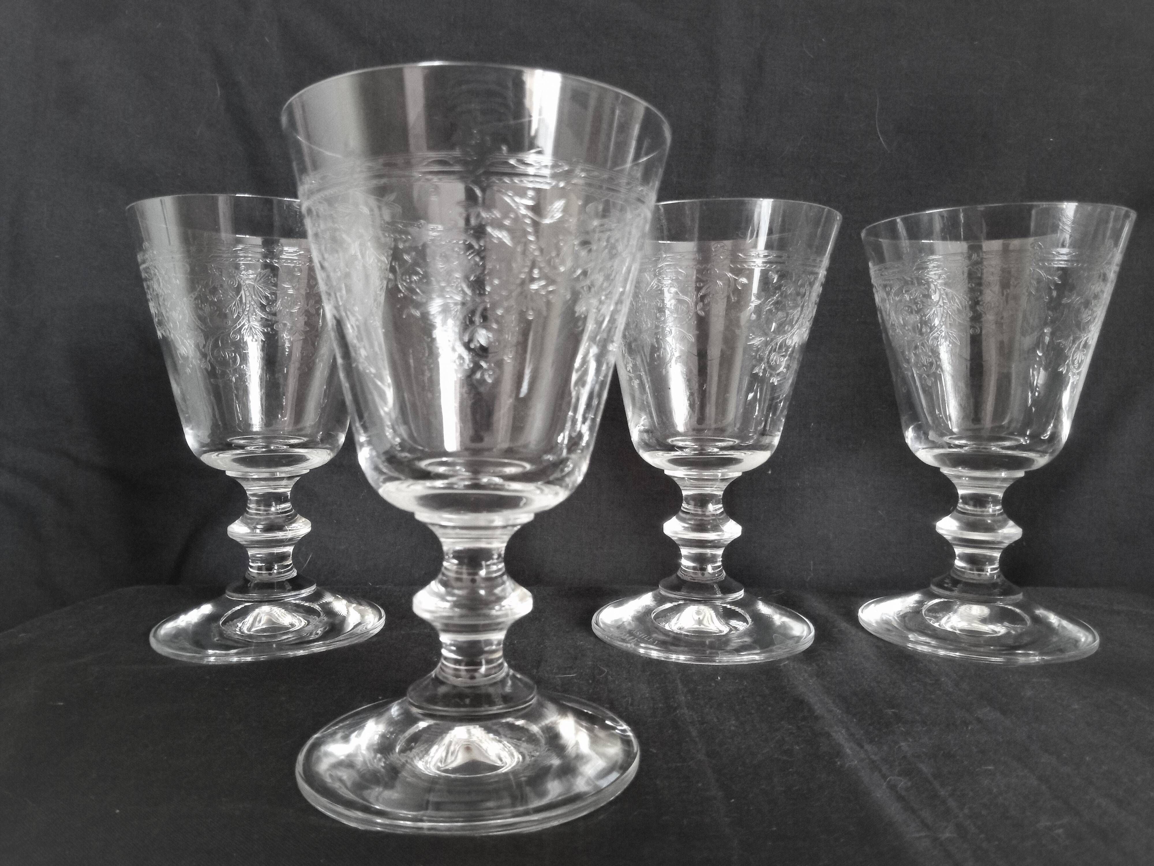 Laura Ashley Home - 6 red wine glasses in half crystal engraved