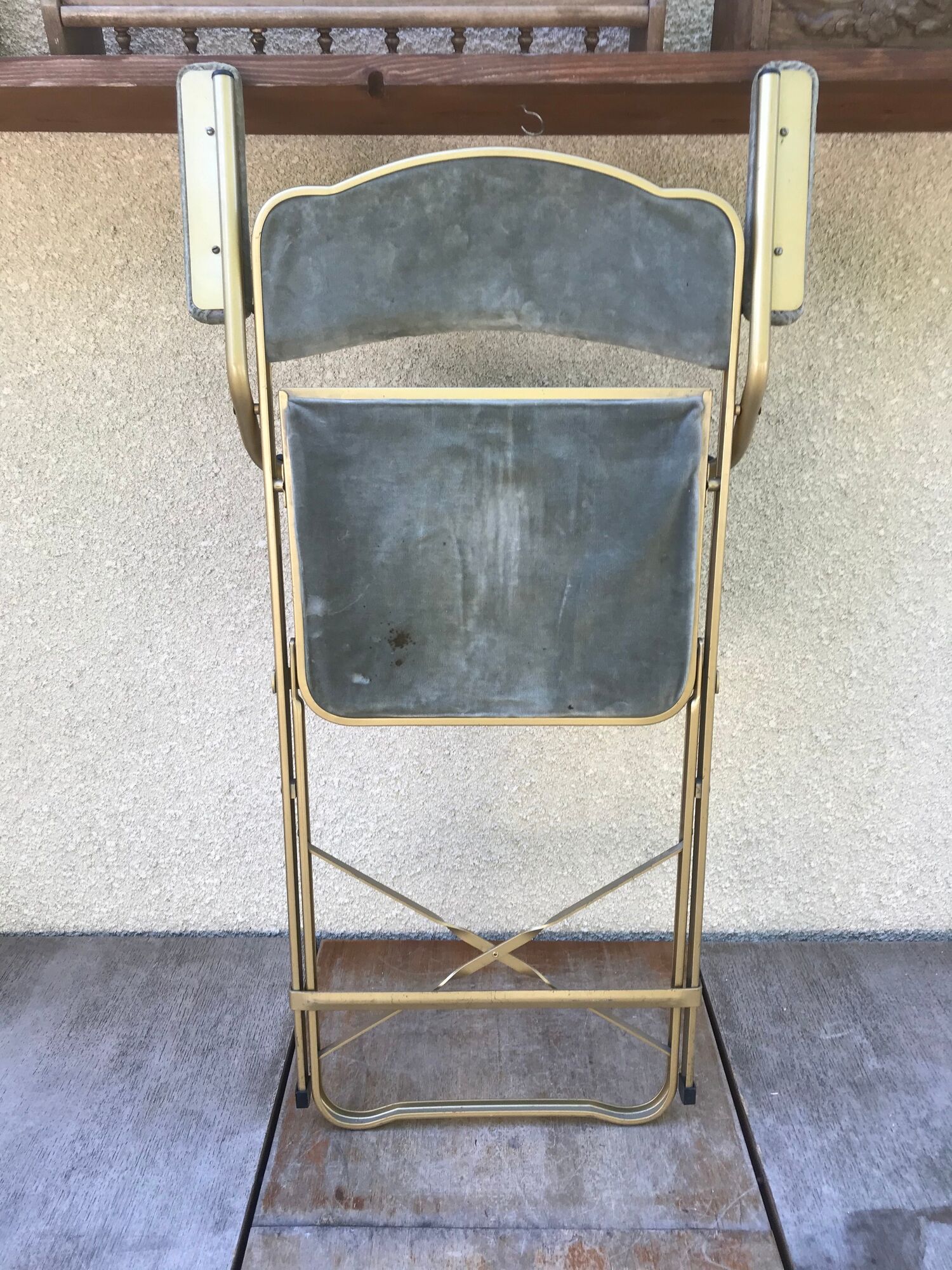 Former Lafuma gold metal folding chair