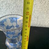 vase bleu en cristal  forme medici
