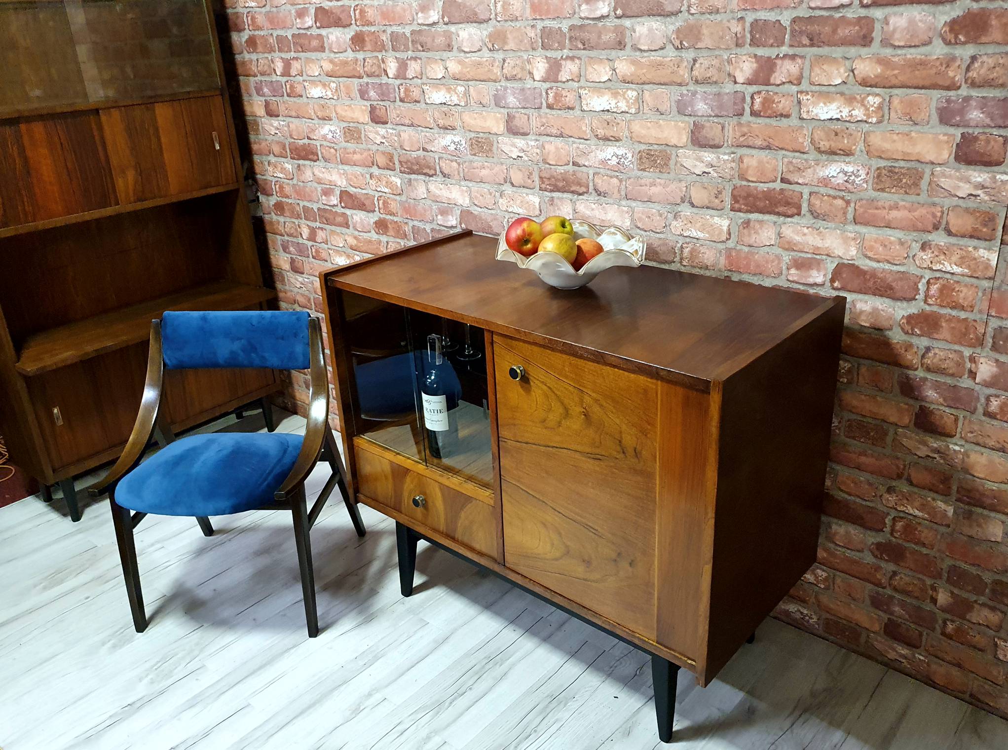 Commode Bilea 1969 Roumanie rétro vintage renouvelé