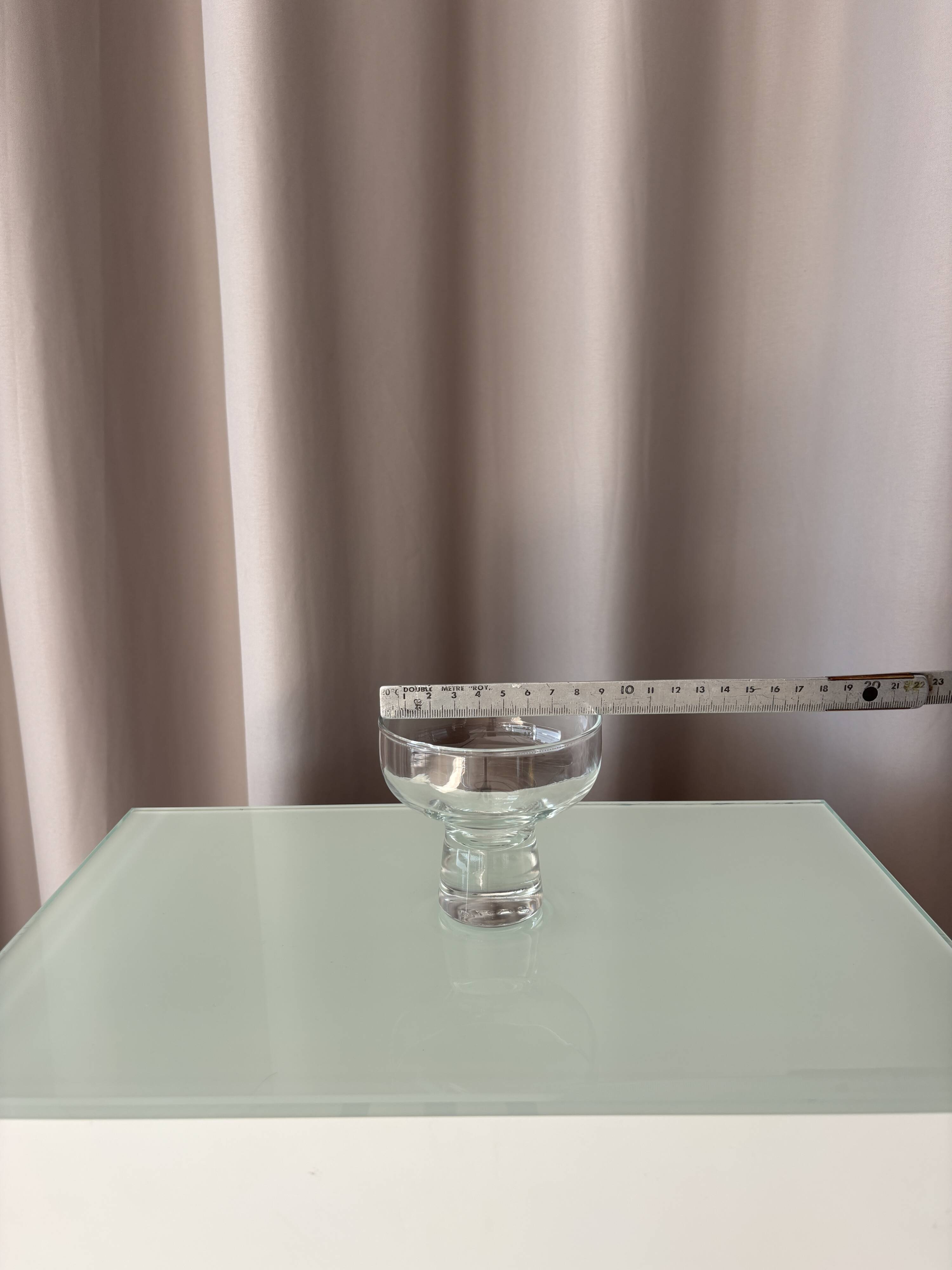 Set of 4 Vintage Aral Champagne Cocktail Glasses / Dessert Coupes