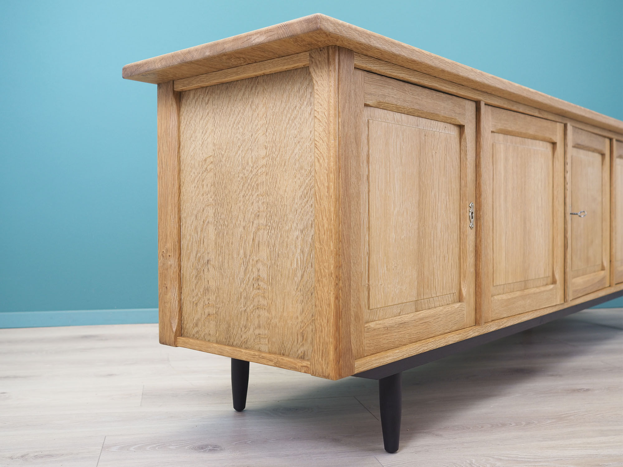 Sideboard in oak, 60s, Danish design, production: Denmark