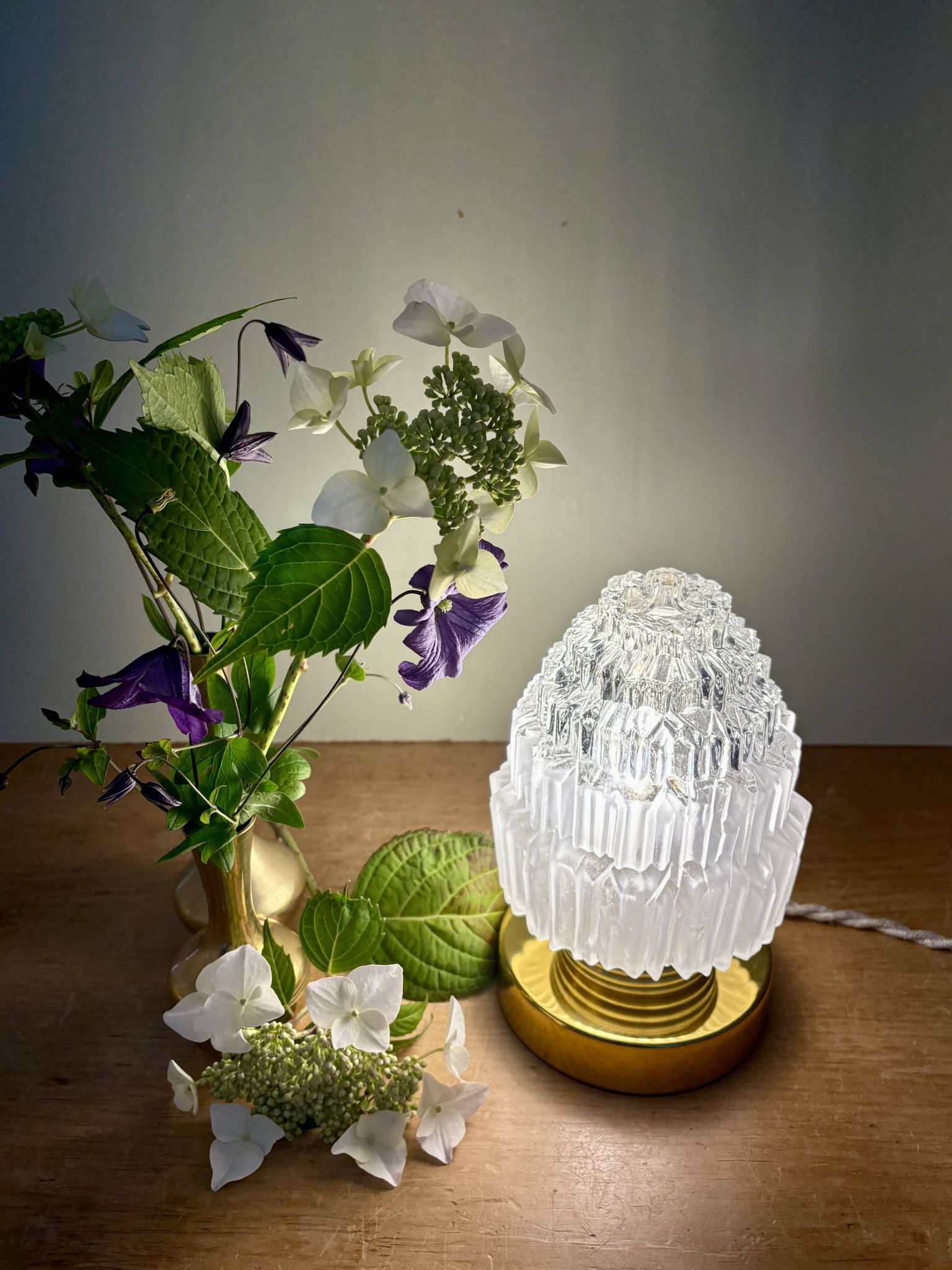 Vintage globe table lamp in half frosted, half transparent glass