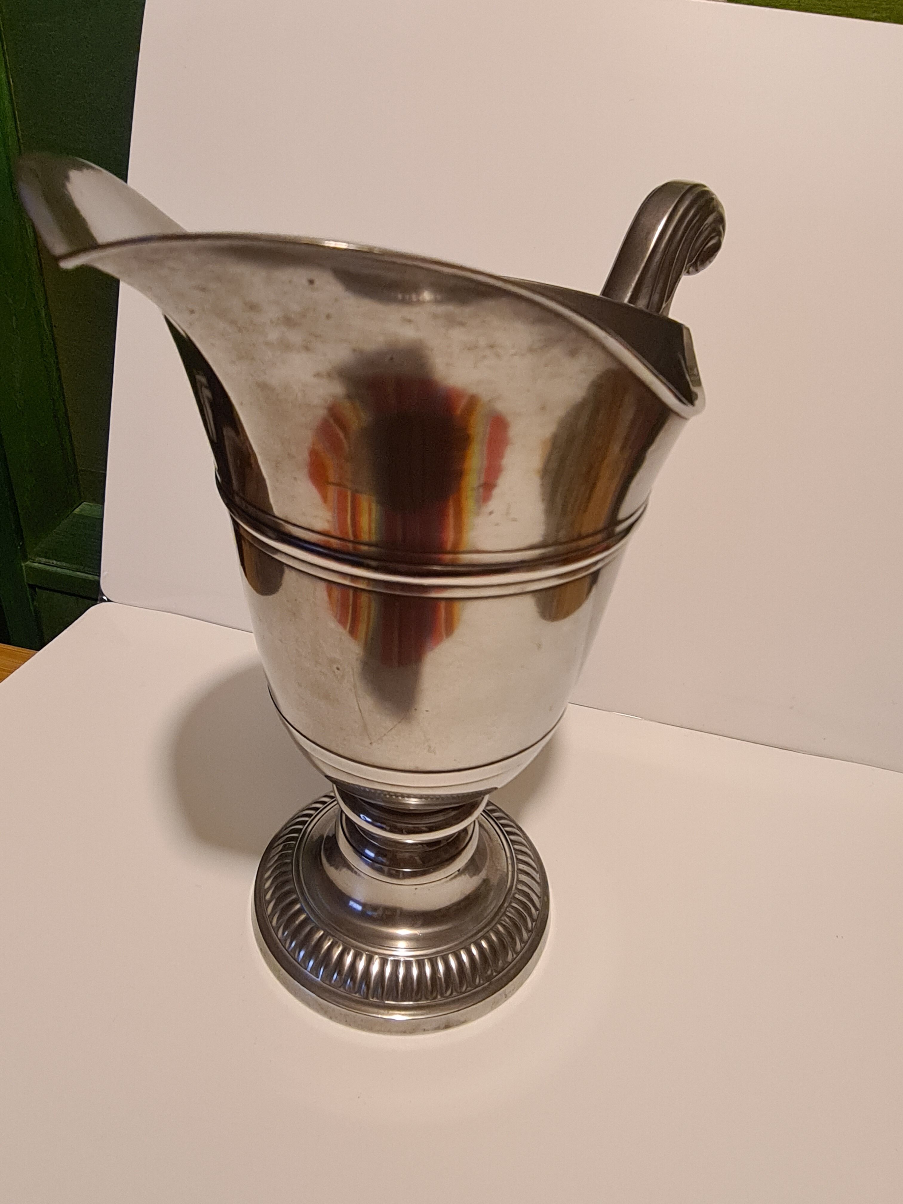 Hanap, drinking vase in fine summer