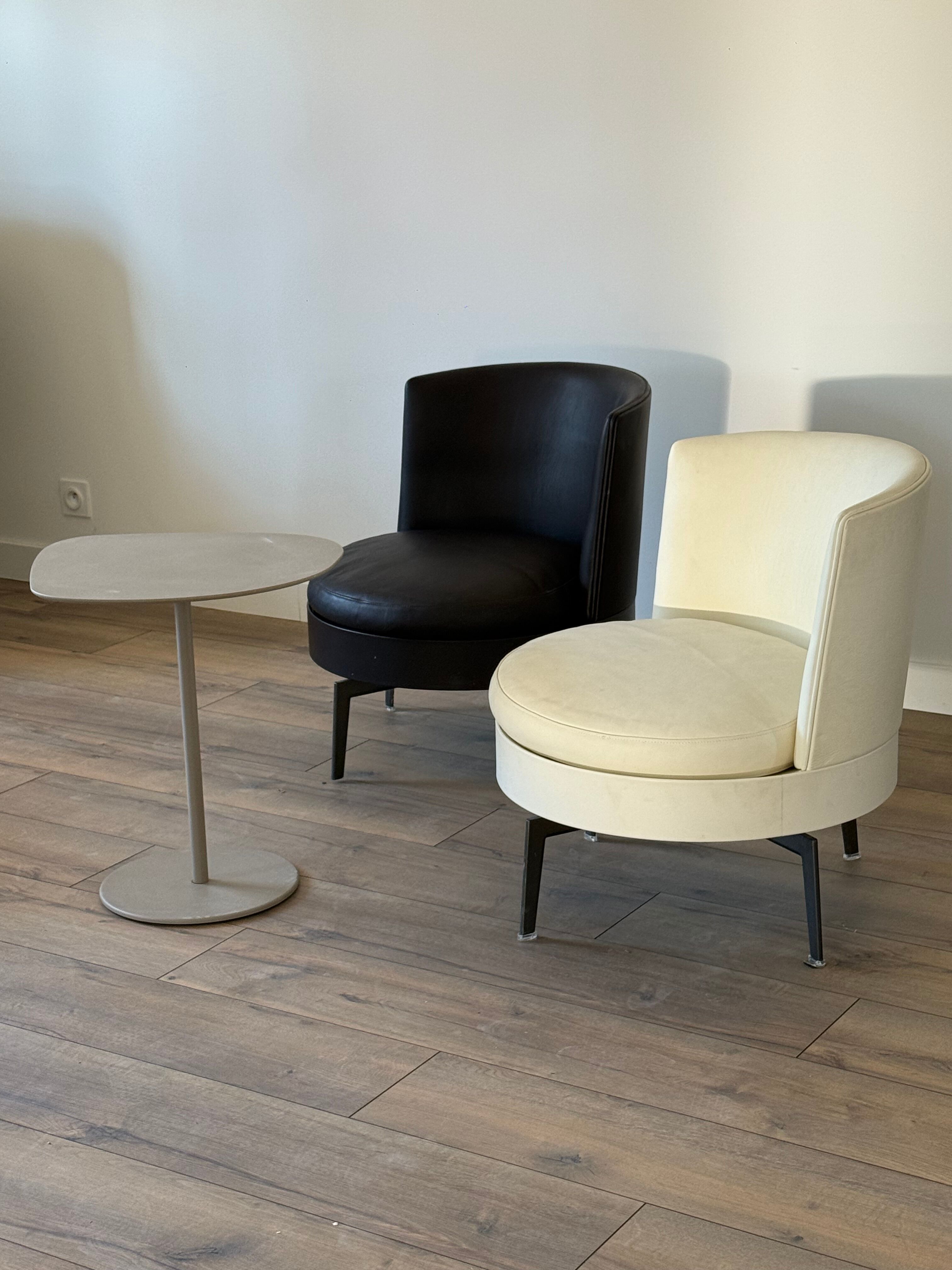 Flexform feelgood set of 2 in white and black