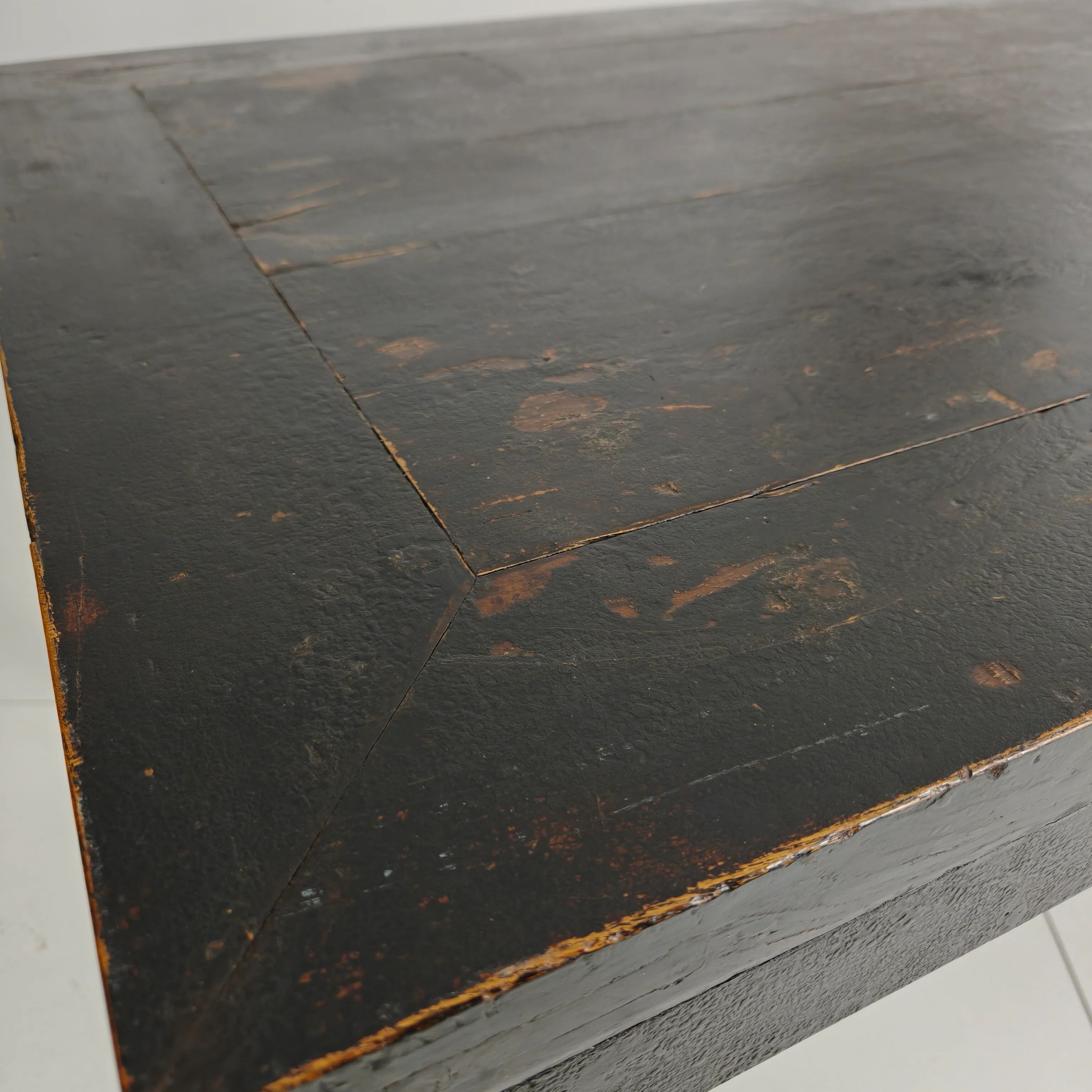 Table de salle à manger chinoise Qing noire (230 cm) — milieu à fin du XVIIIe siècle — laque d'origine