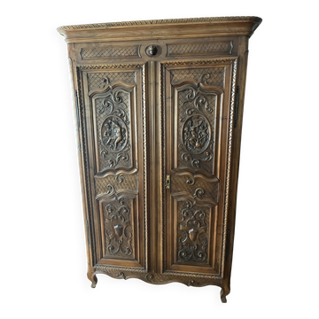Decorated wardrobe