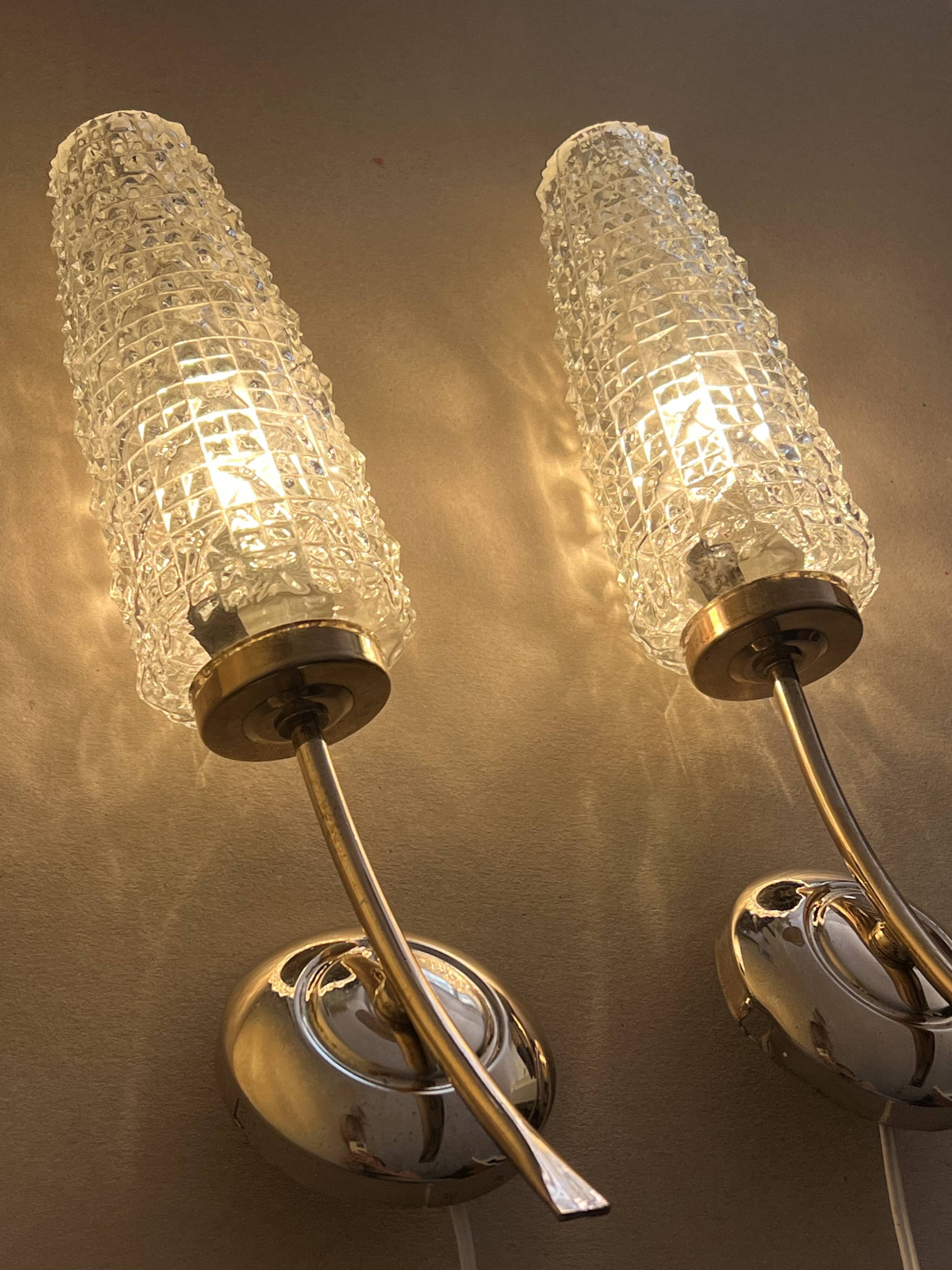 Pair of French mid-century wall lights, 1960s