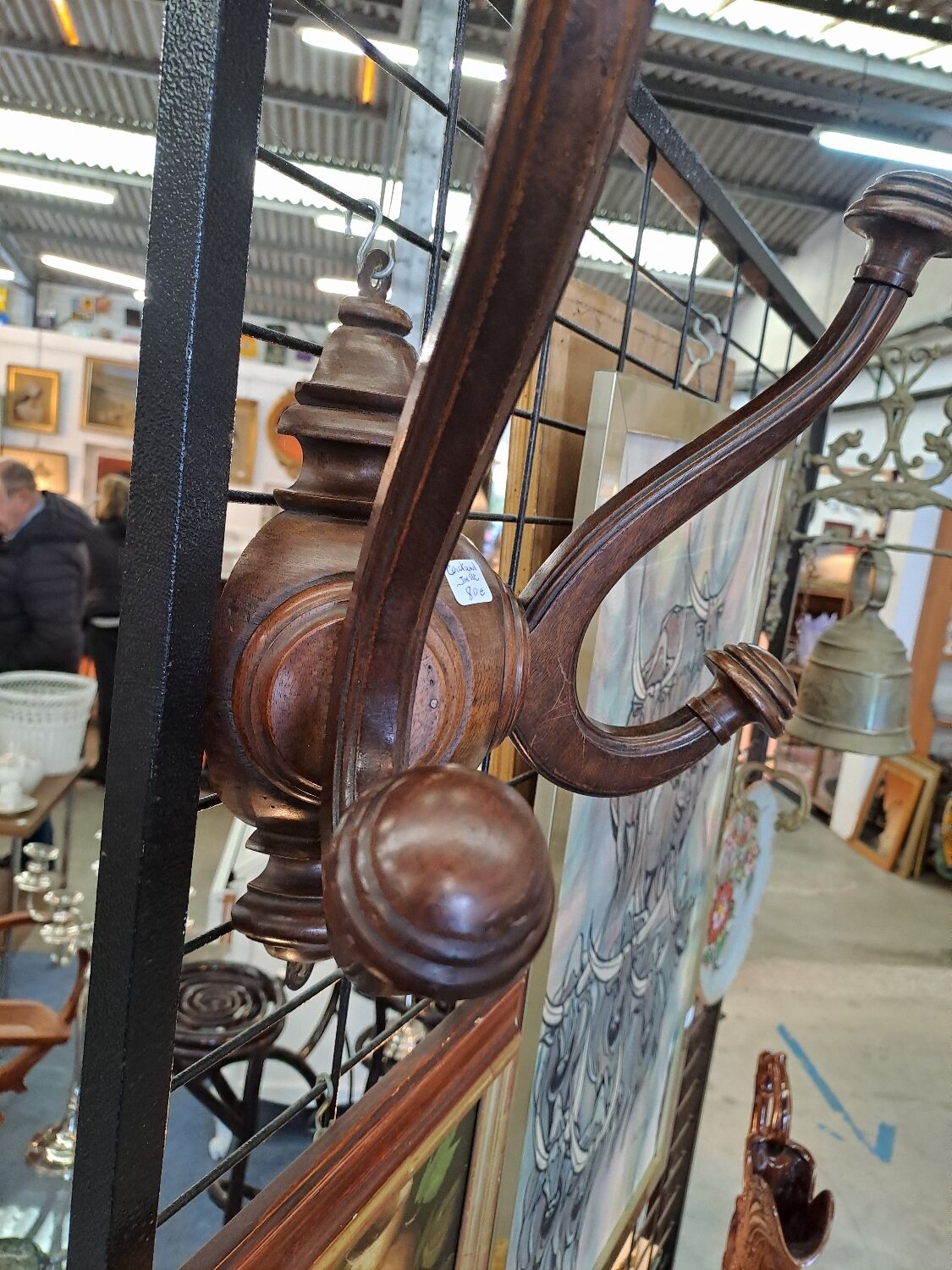Wall coat rack