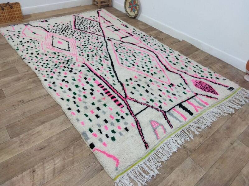 Handmade wool Berber rug 300x190 cm