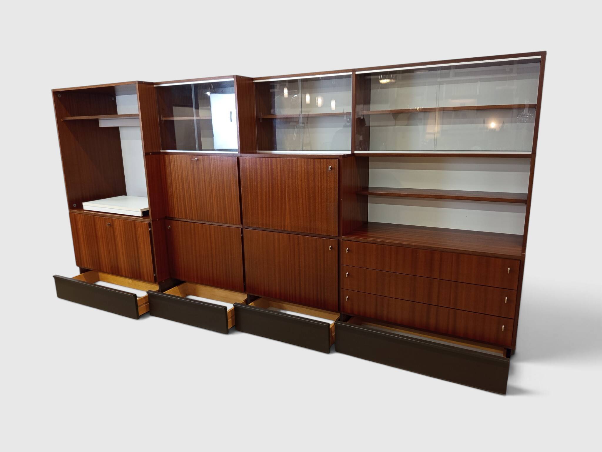 Modular furniture Les Hucher Minvielle – 338 cm