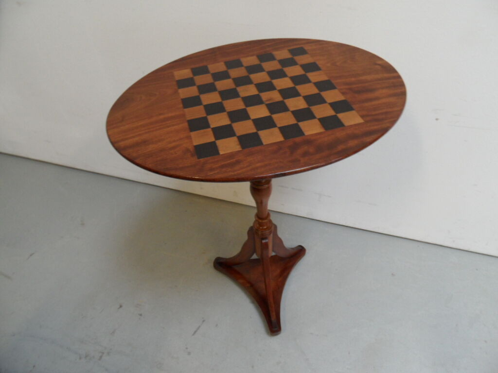 Table d’échecs antique
