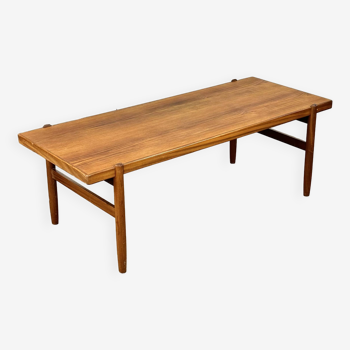 Table basse vintage allongée en bois de teck