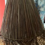 Wood lamp and raffia