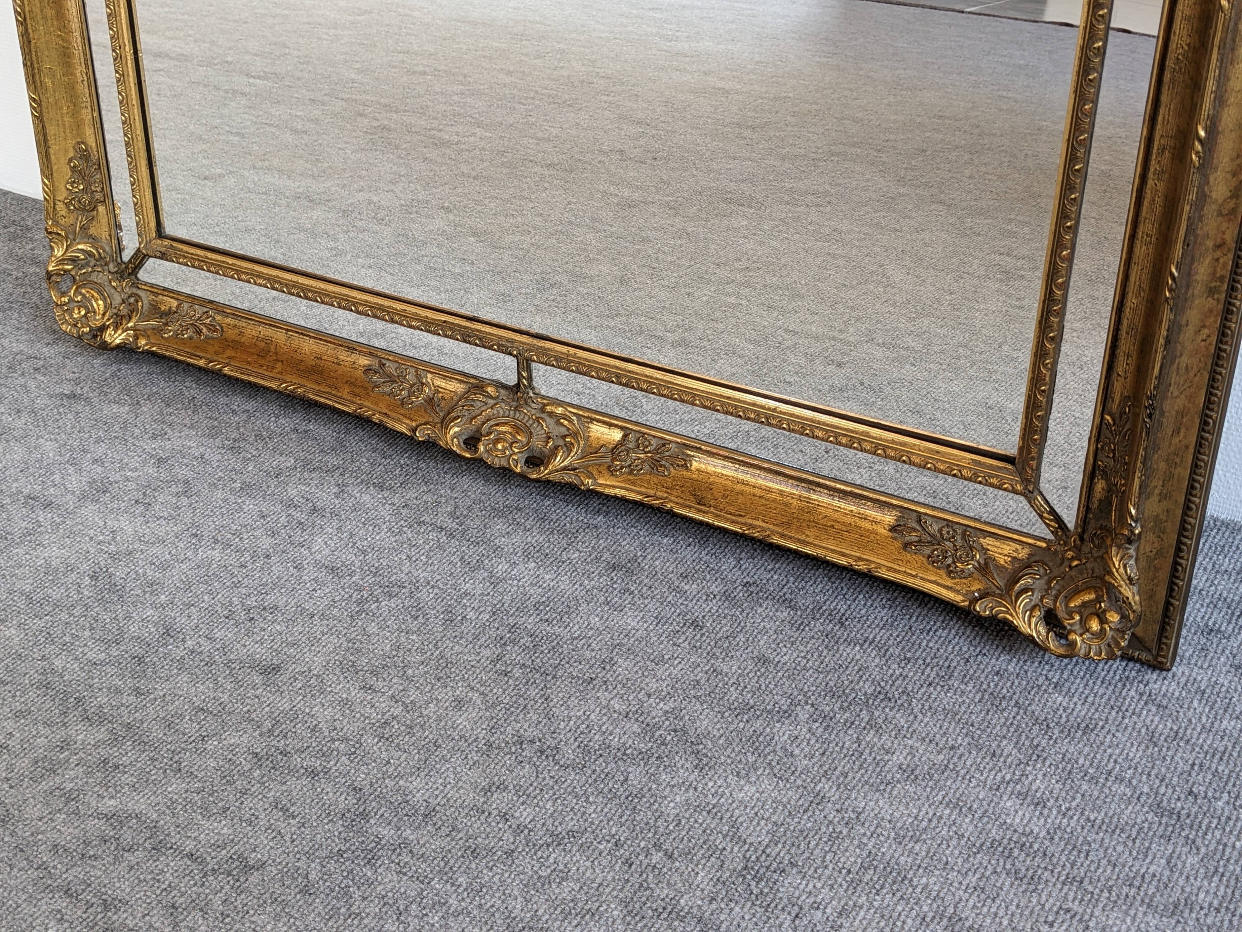 Louis XV style beaded mirror in gilded wood 115x85 cm