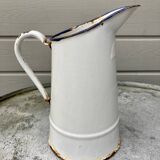 Pichet blanc tôle émaillée