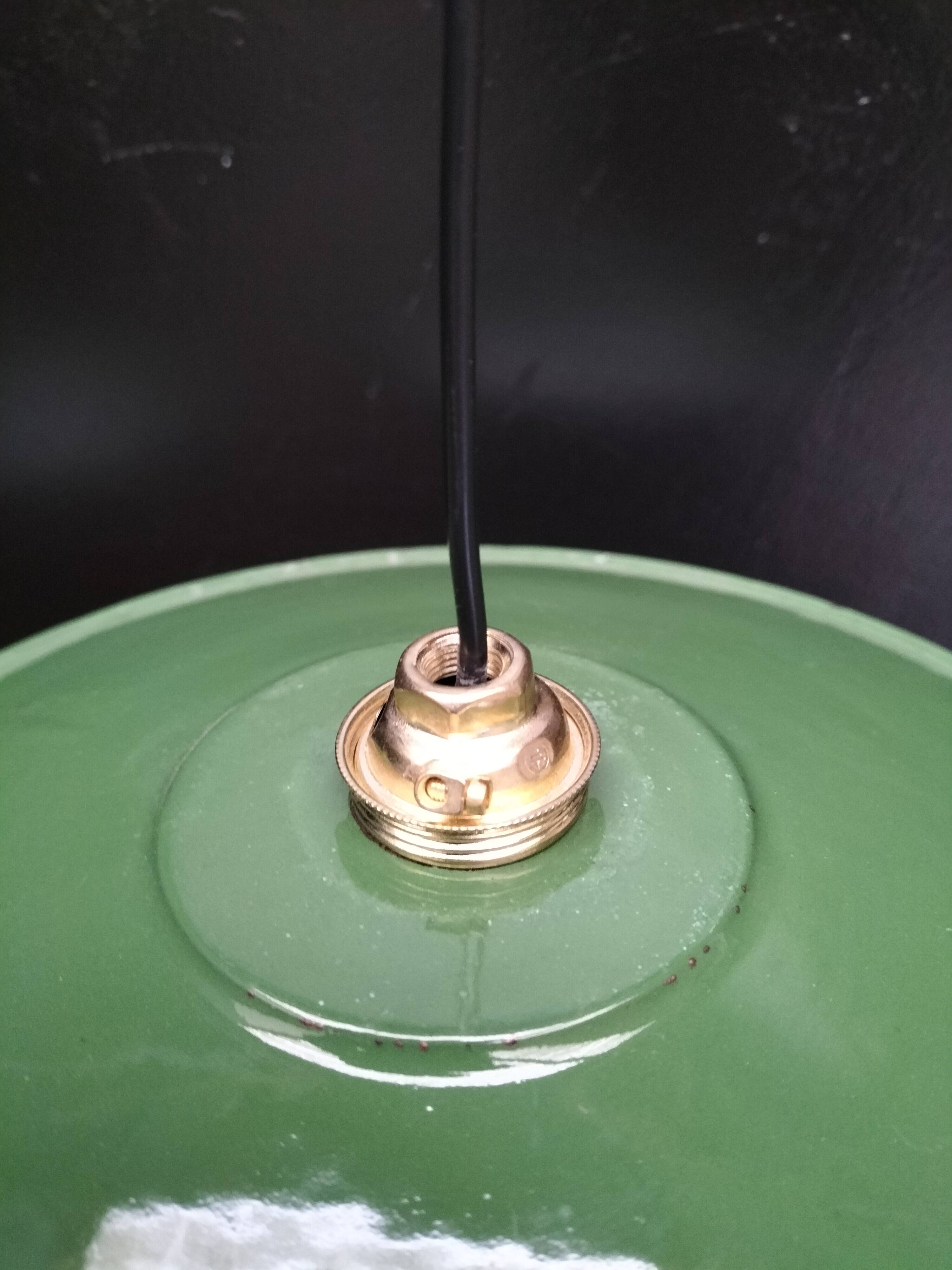 Enamelled sheet metal suspensions