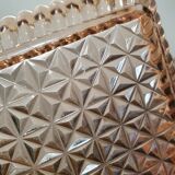 Plat en verre rosé
