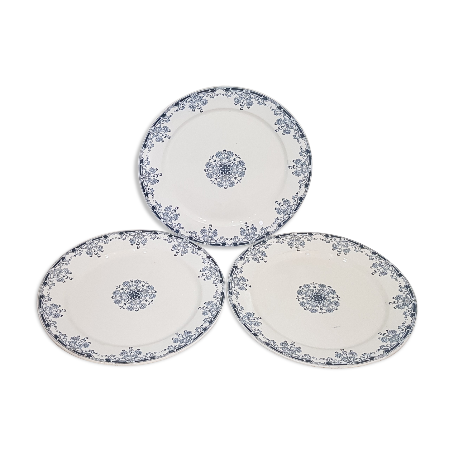 3 flat plates in sarreguemines model Mignon, iron earth.