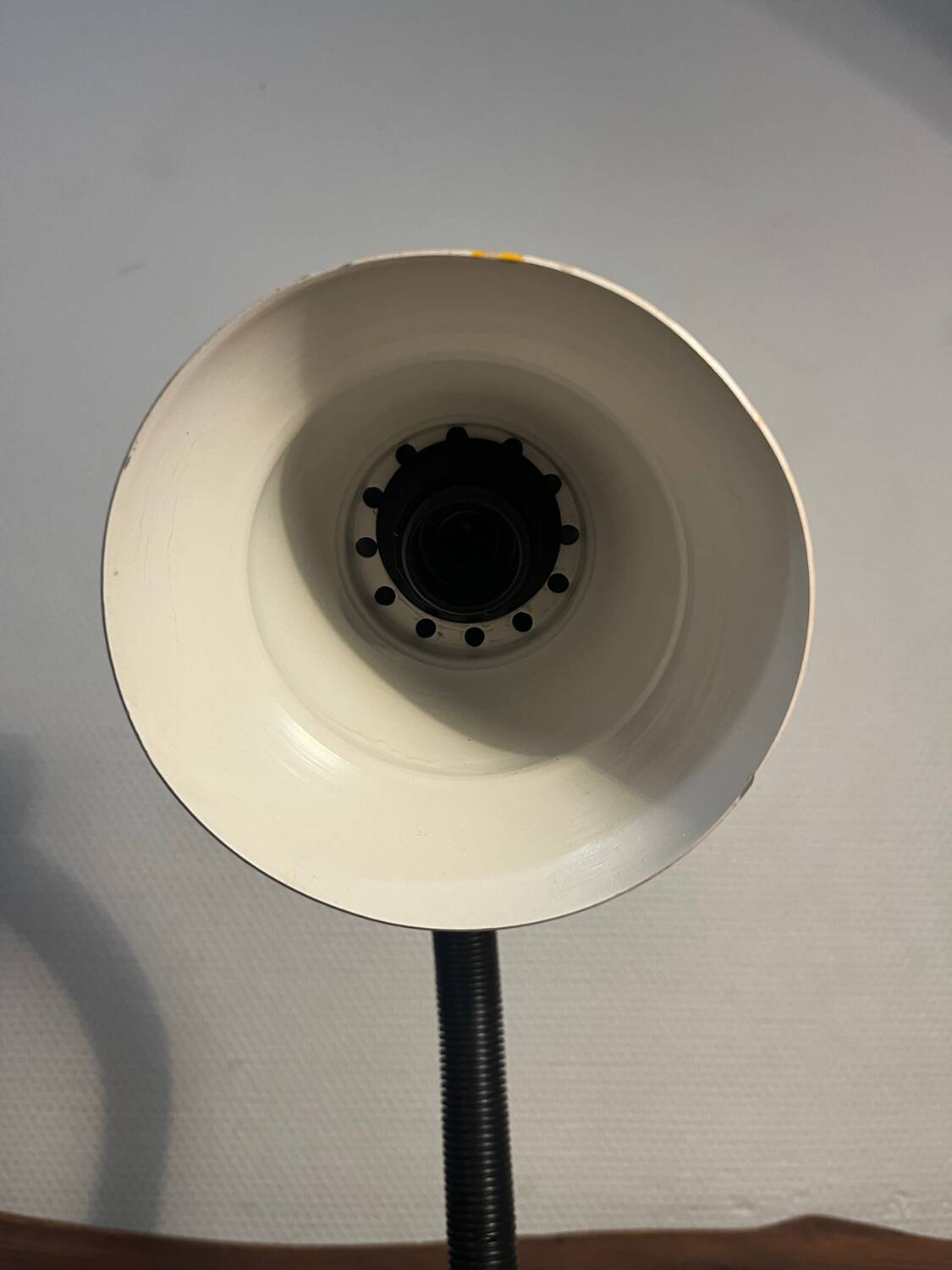 Semi-articulated metal lamp from the 80s