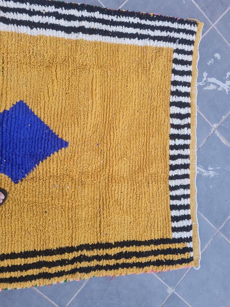 Handmade traditional pure wool rug size 3/4 m