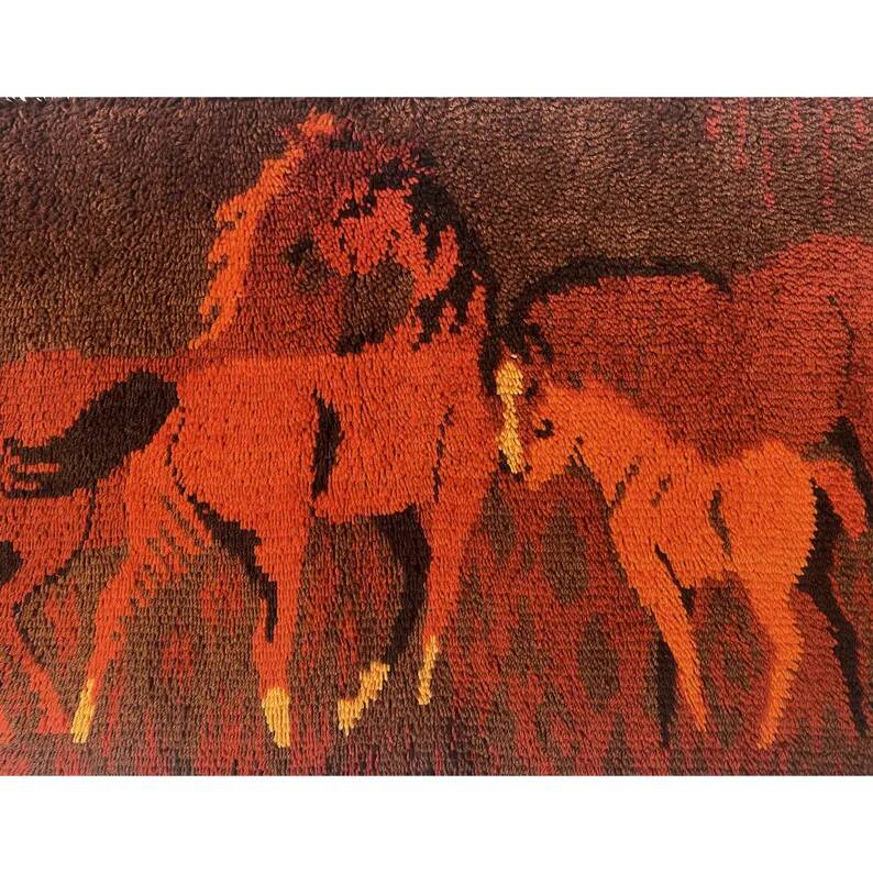 Tapis et tapisserie RYA vintage des années 1970 en marron et orange avec cheval