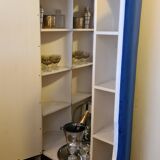 Armoire de jeune fille