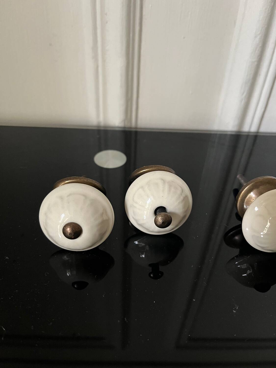 Ceramic furniture handle