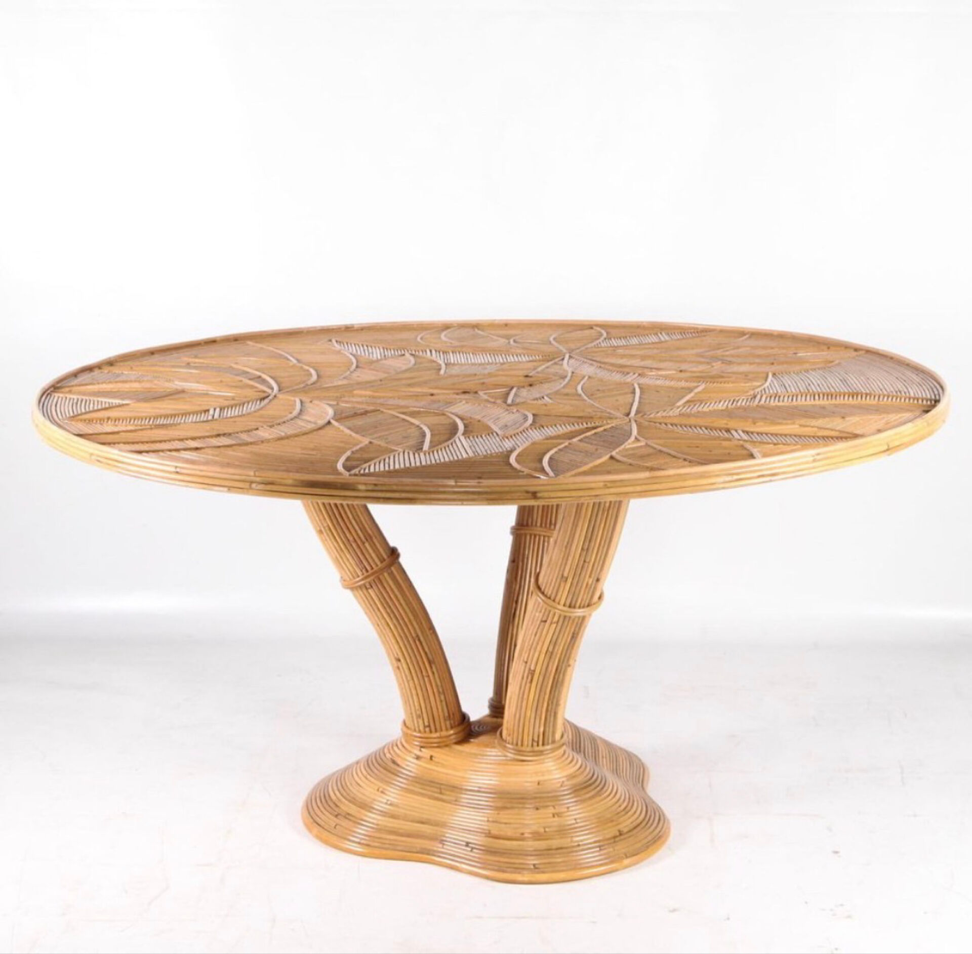 Dining table "palms" in rattan