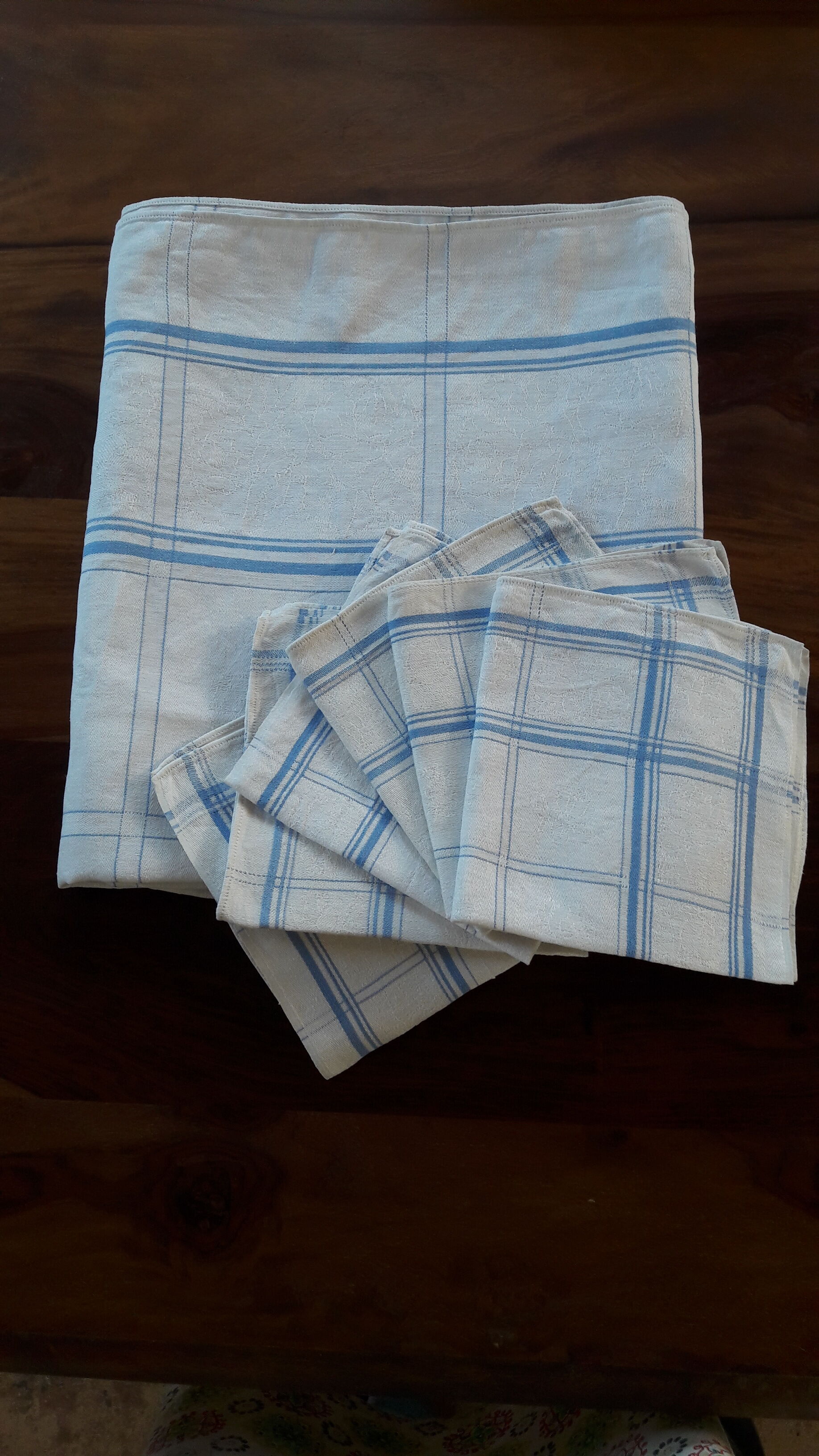 Old linen tablecloth damask white blue tiles and 6 towels