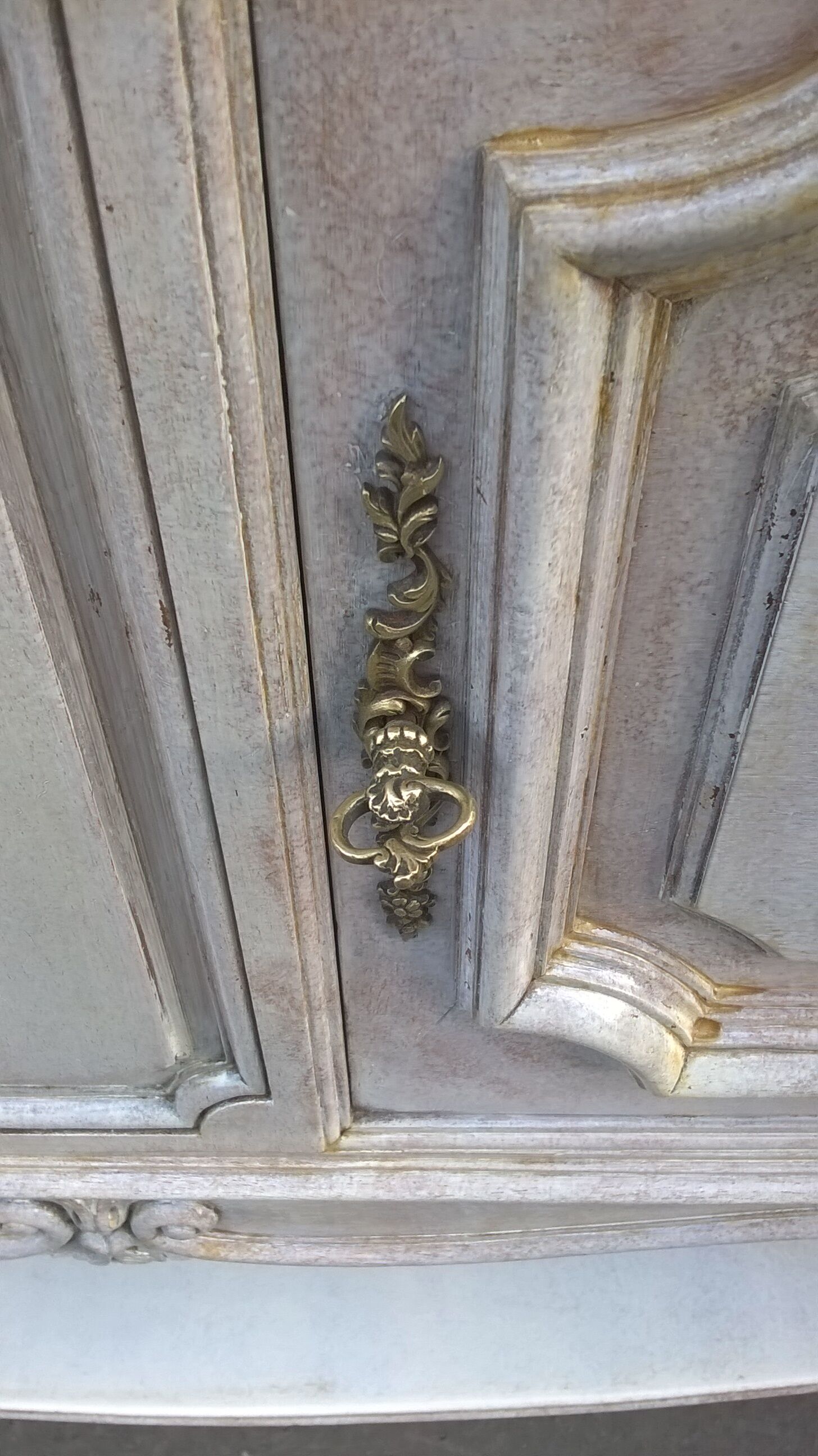 Patinated dresser 1900