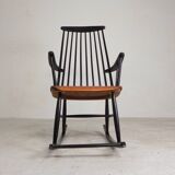 Spindle chair, rocking chair