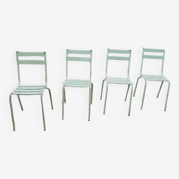 Quatres chaises en métal vintage