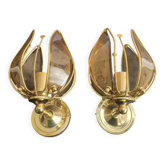 Paire d'appliques murales en laiton et abat-jours en verre vintage