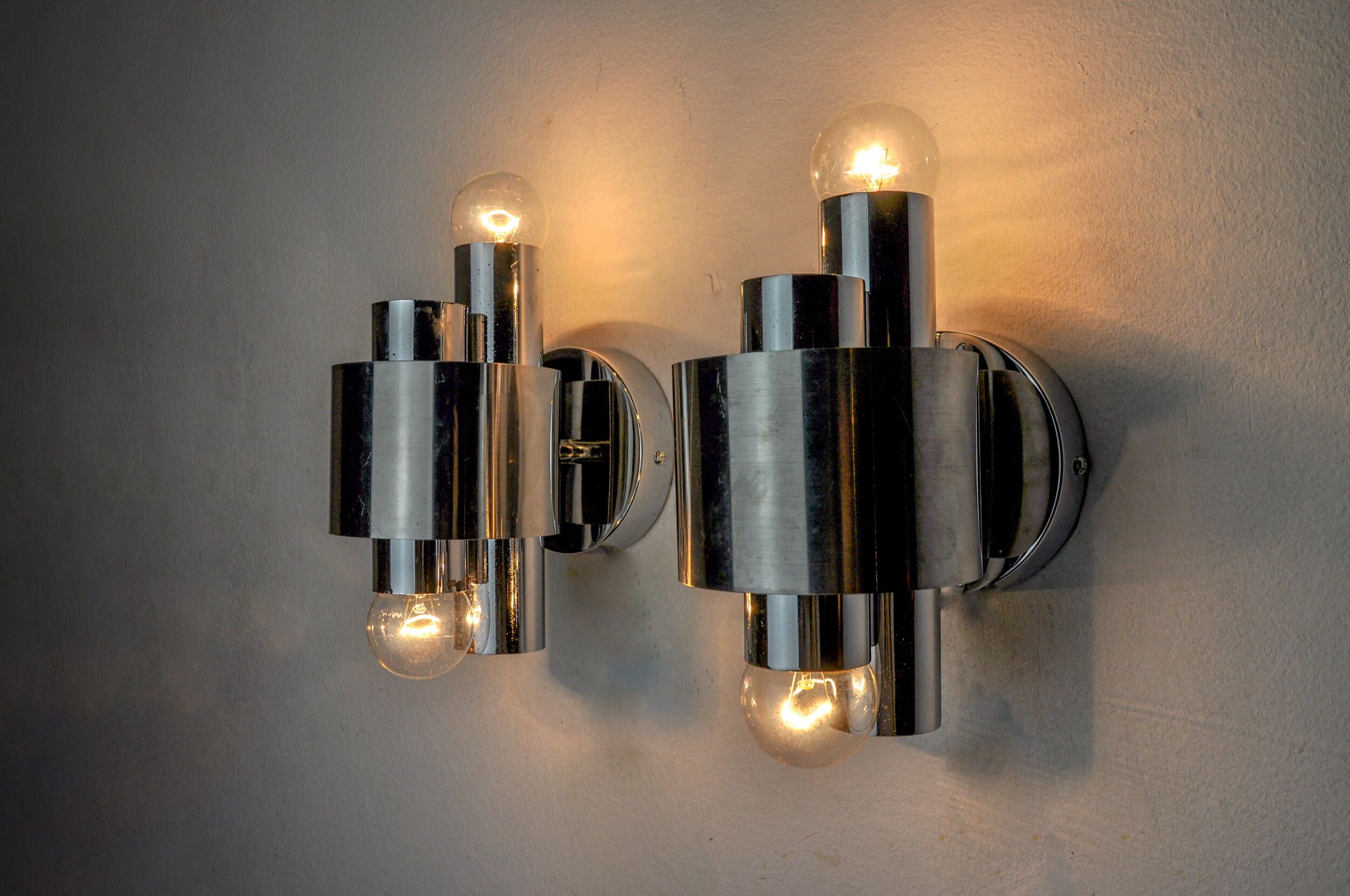 Pair of wall lights from Sciolari, chrome-plated metal, Italy, 1970