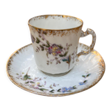 Porcelain cup with earthenware lions