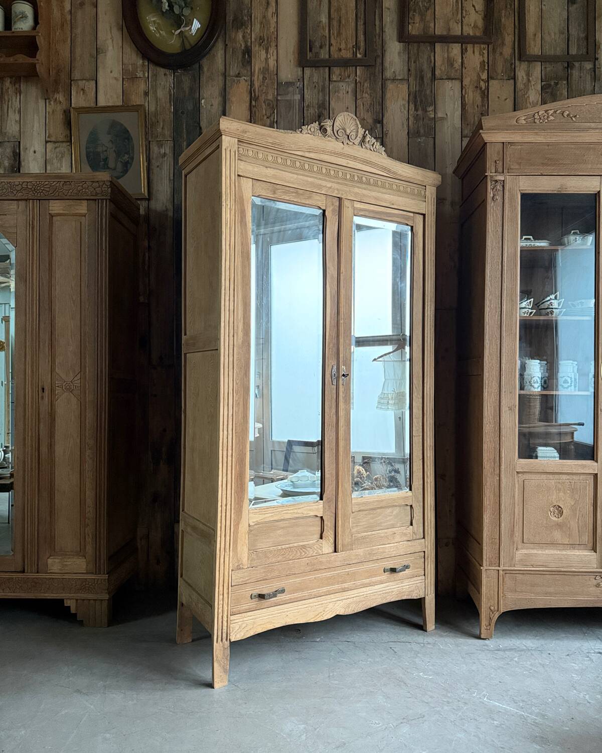 Art Deco oak wardrobe (renovated)