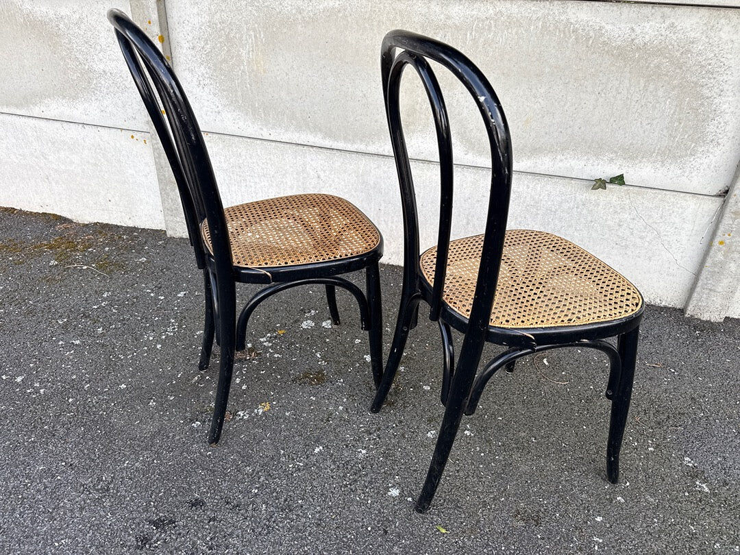 Set of 2 Bistro Chairs Style Thonet Furniture Black Wood and Cane