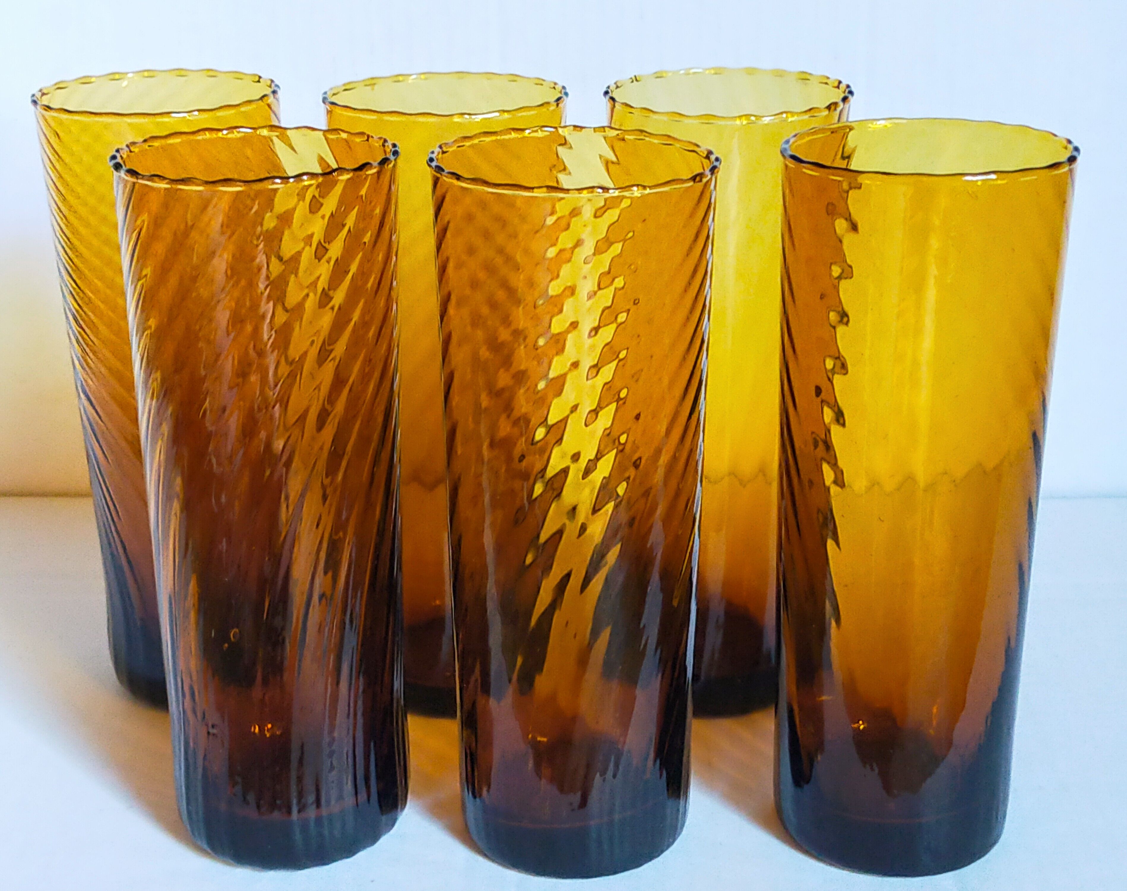 Lot de six verres en verre soufflé