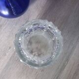 Small vase in chiseled vase