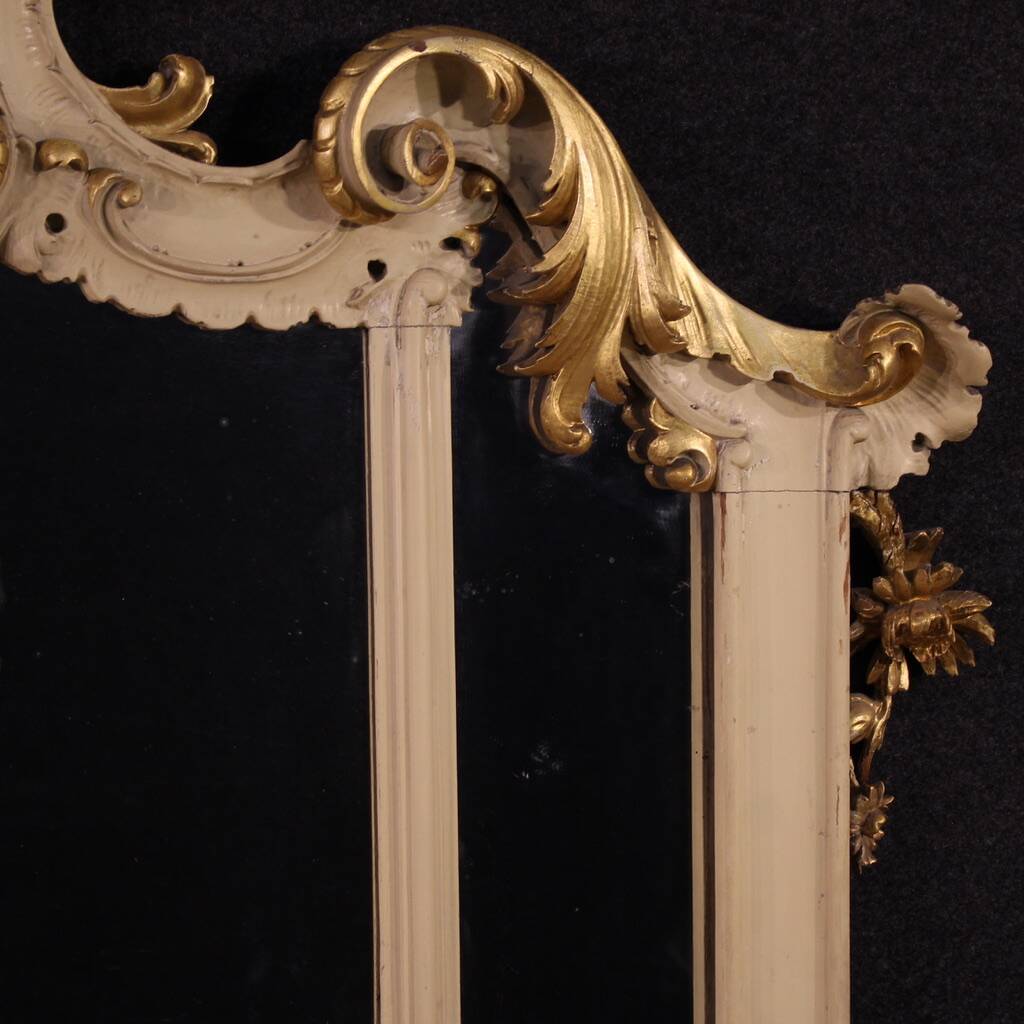 Great lacquered and gilded Louis XV style mirror from the 20th century