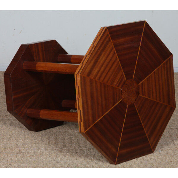 Wooden gueridon, Art Deco work from the 1930s.