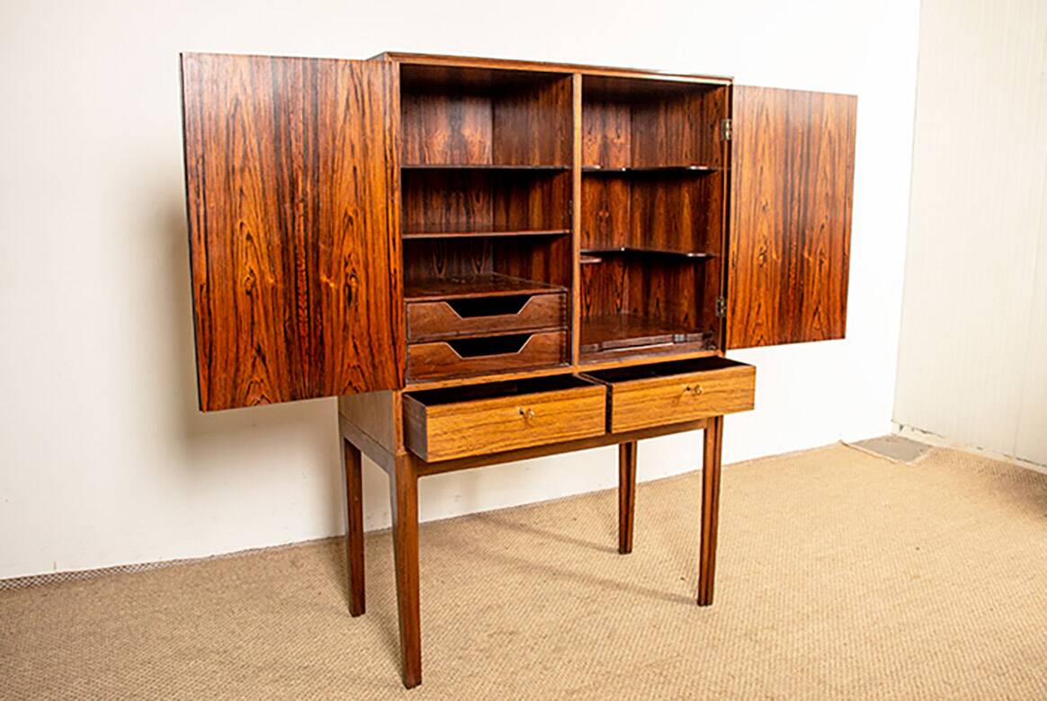 High cabinet, Bar, Danish in rosewood model 6201 by Hans Olsen 1960.