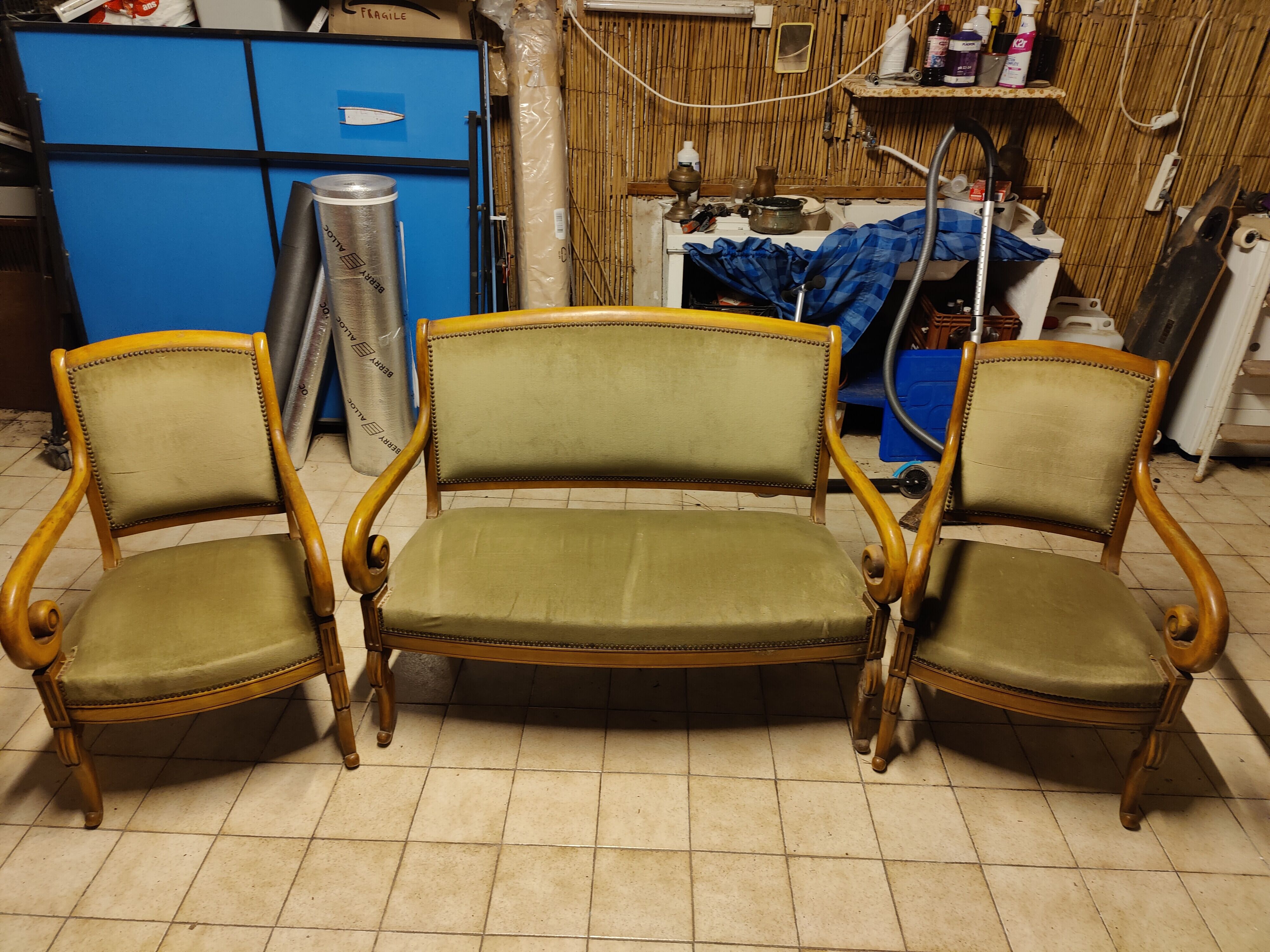 Louis Philippe style living room in walnut signed Grange, early 20th century