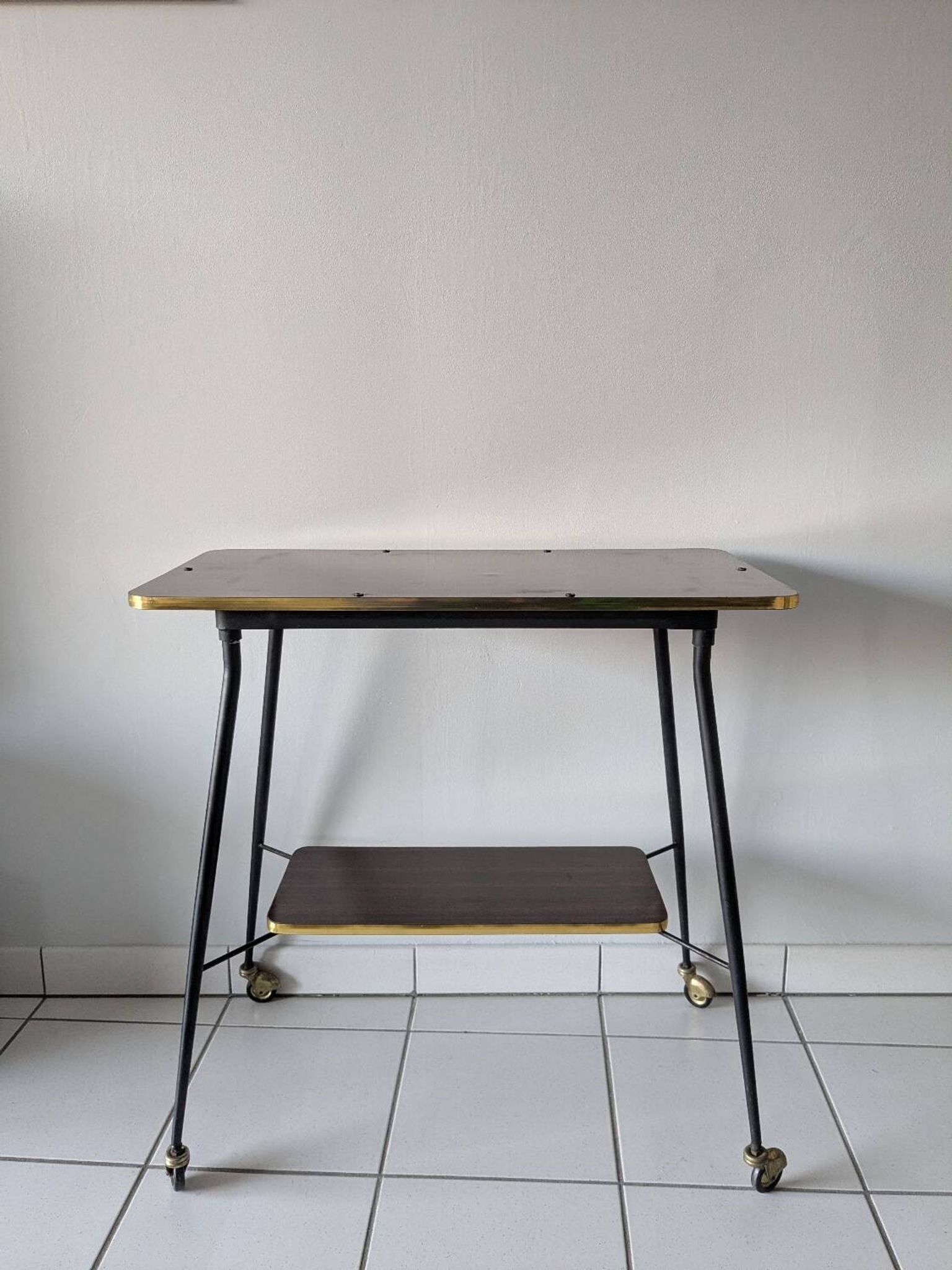 Vintage (60s-70s) Formica side table